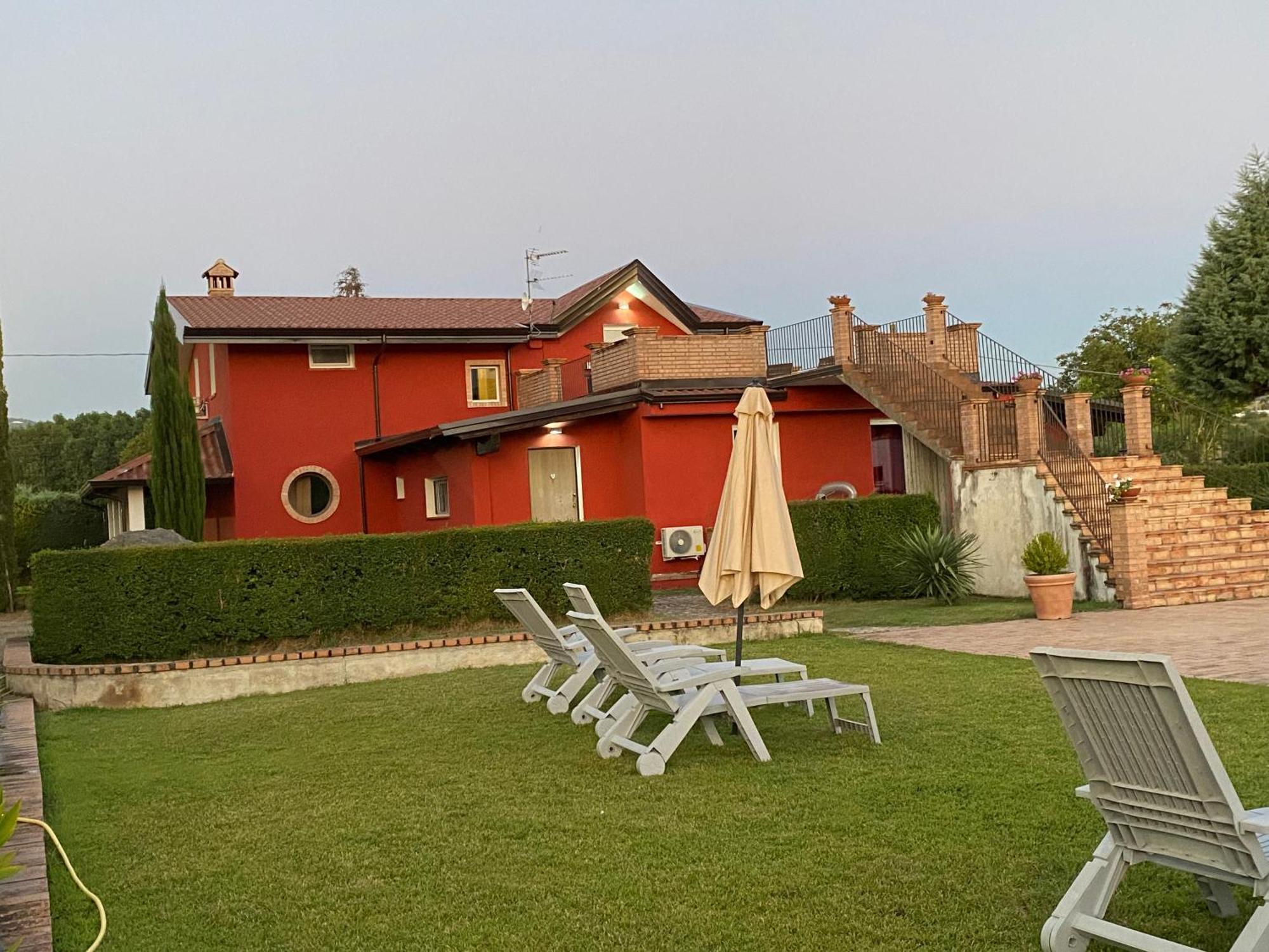 Villa Piero Bisignano Buitenkant foto